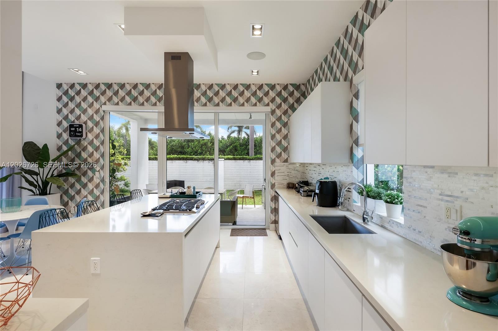 DORAL COMMONS RESIDENTIAL - Residential