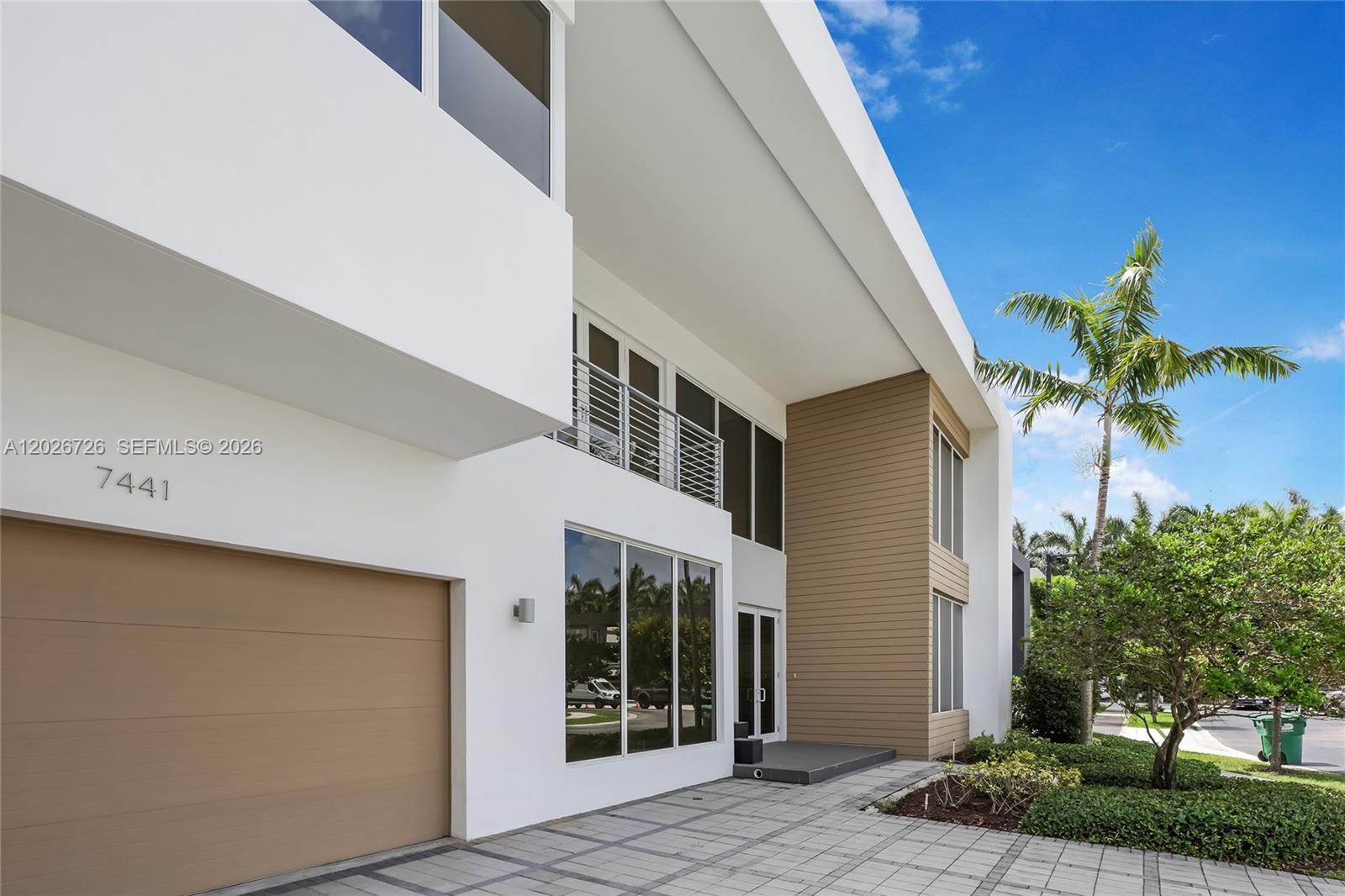DORAL COMMONS RESIDENTIAL - Residential