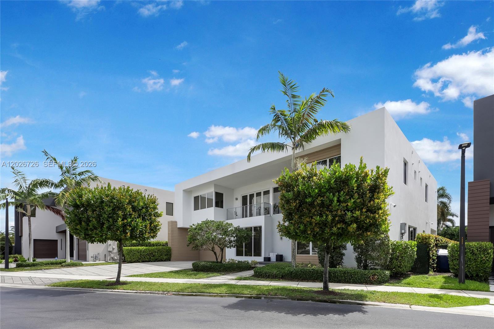 DORAL COMMONS RESIDENTIAL - Residential