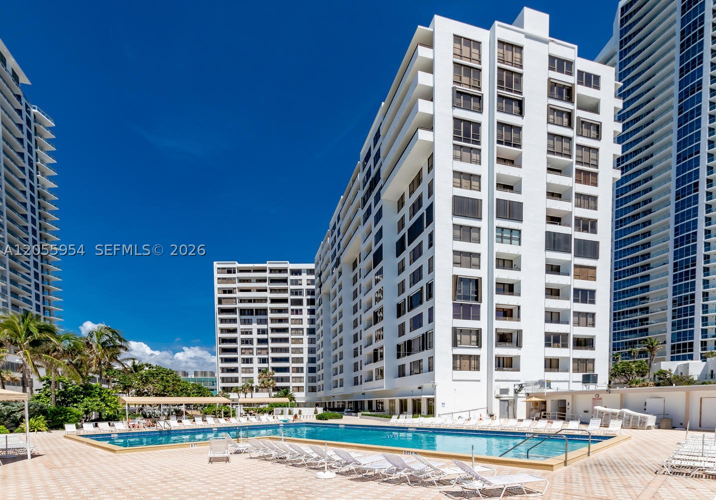 ALEXANDER TOWERS CONDO - Residential