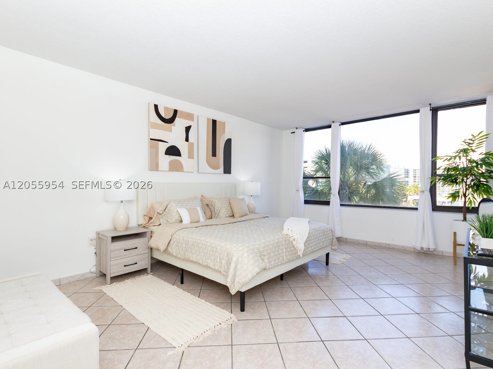 ALEXANDER TOWERS CONDO - Residential