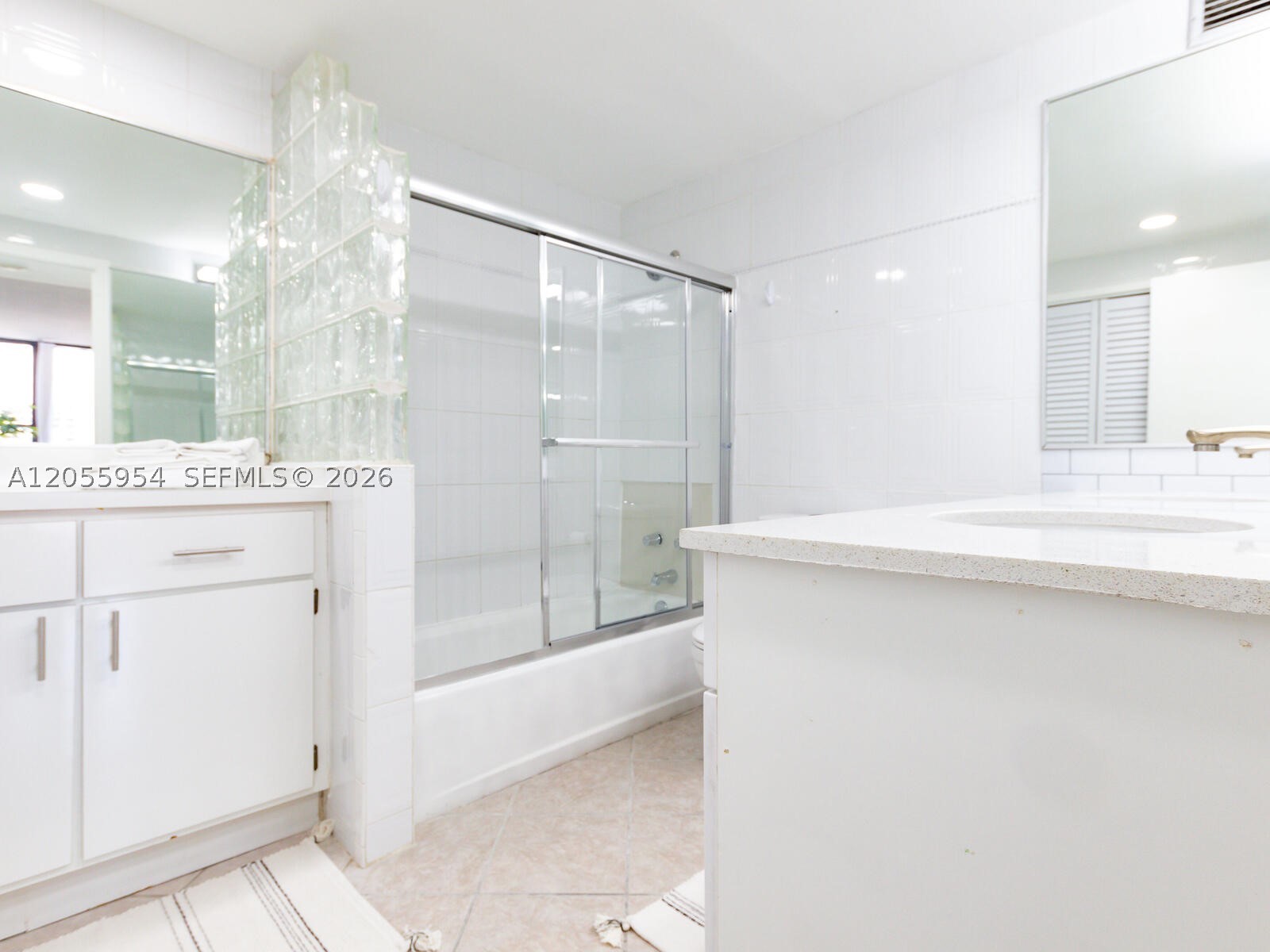 ALEXANDER TOWERS CONDO - Residential