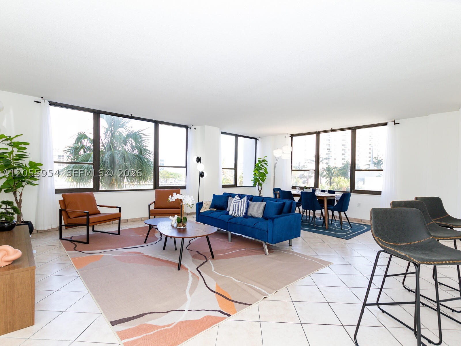 ALEXANDER TOWERS CONDO - Residential