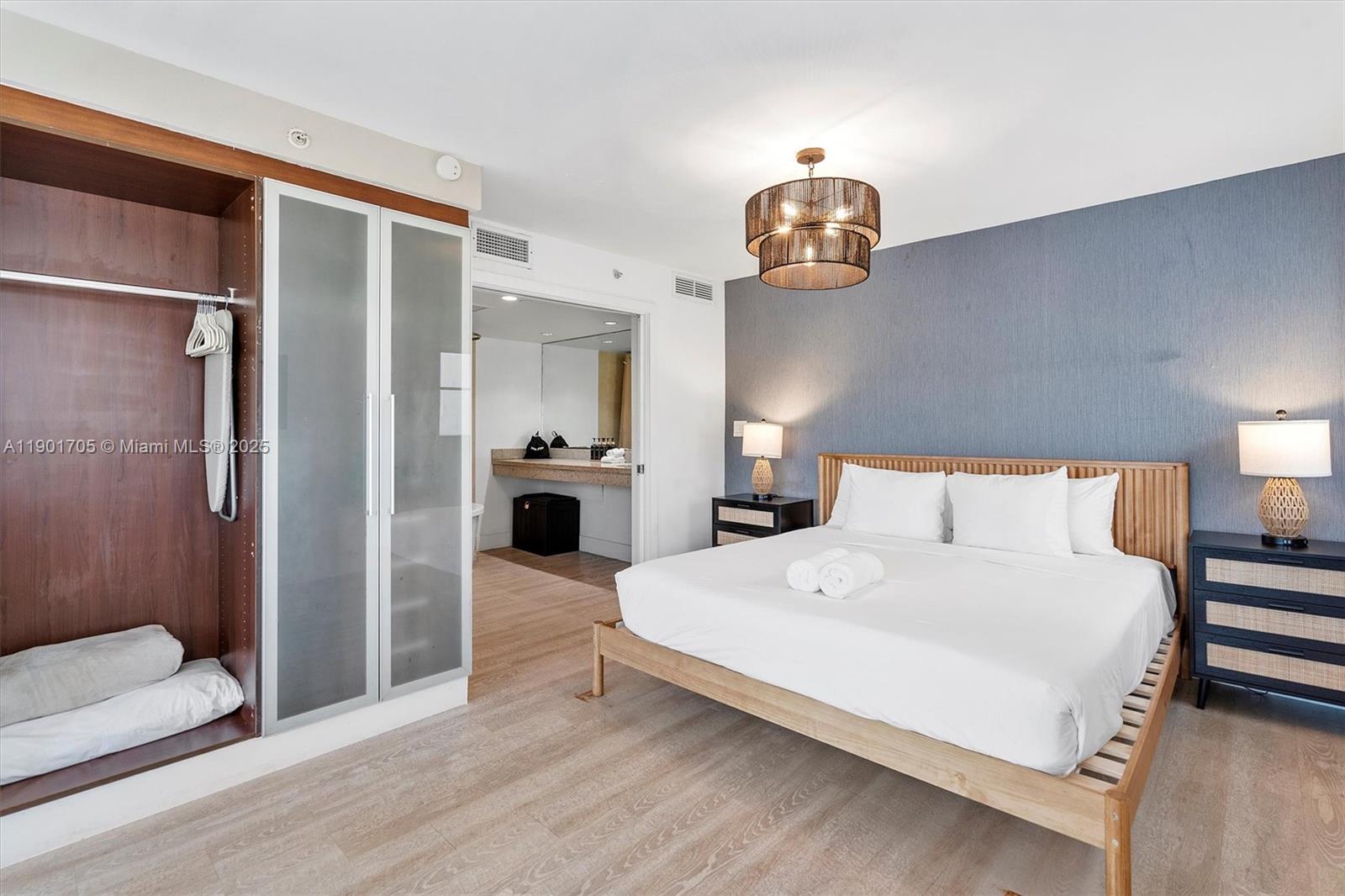 THE STRAND ON OCEAN DRIVE - Residential