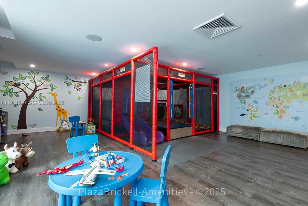 THE PLAZA 851 BRICKELL - Residential Lease
