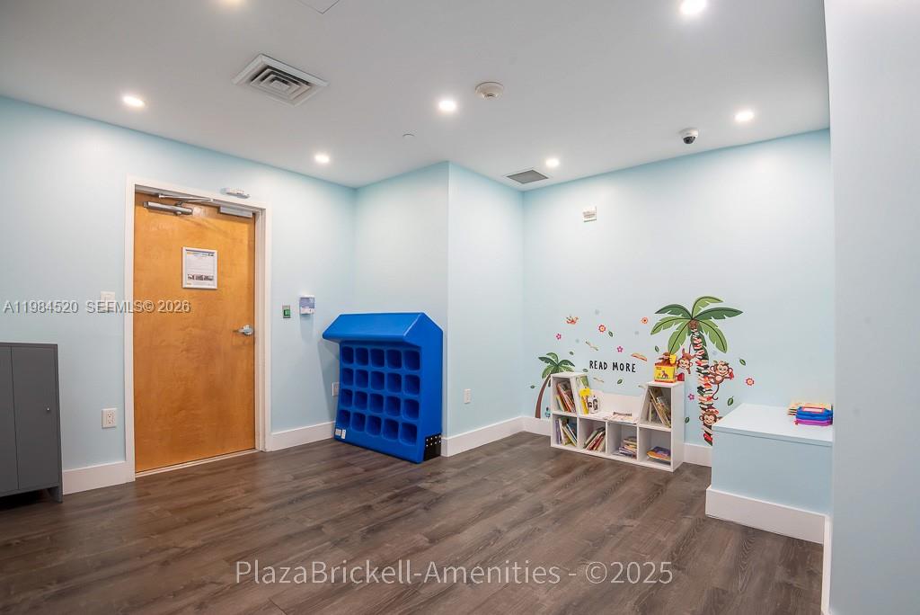 THE PLAZA 851 BRICKELL - Residential Lease