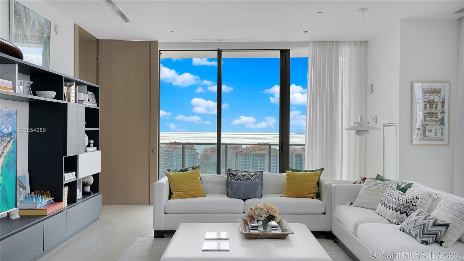 APOGEE CONDO - Residential