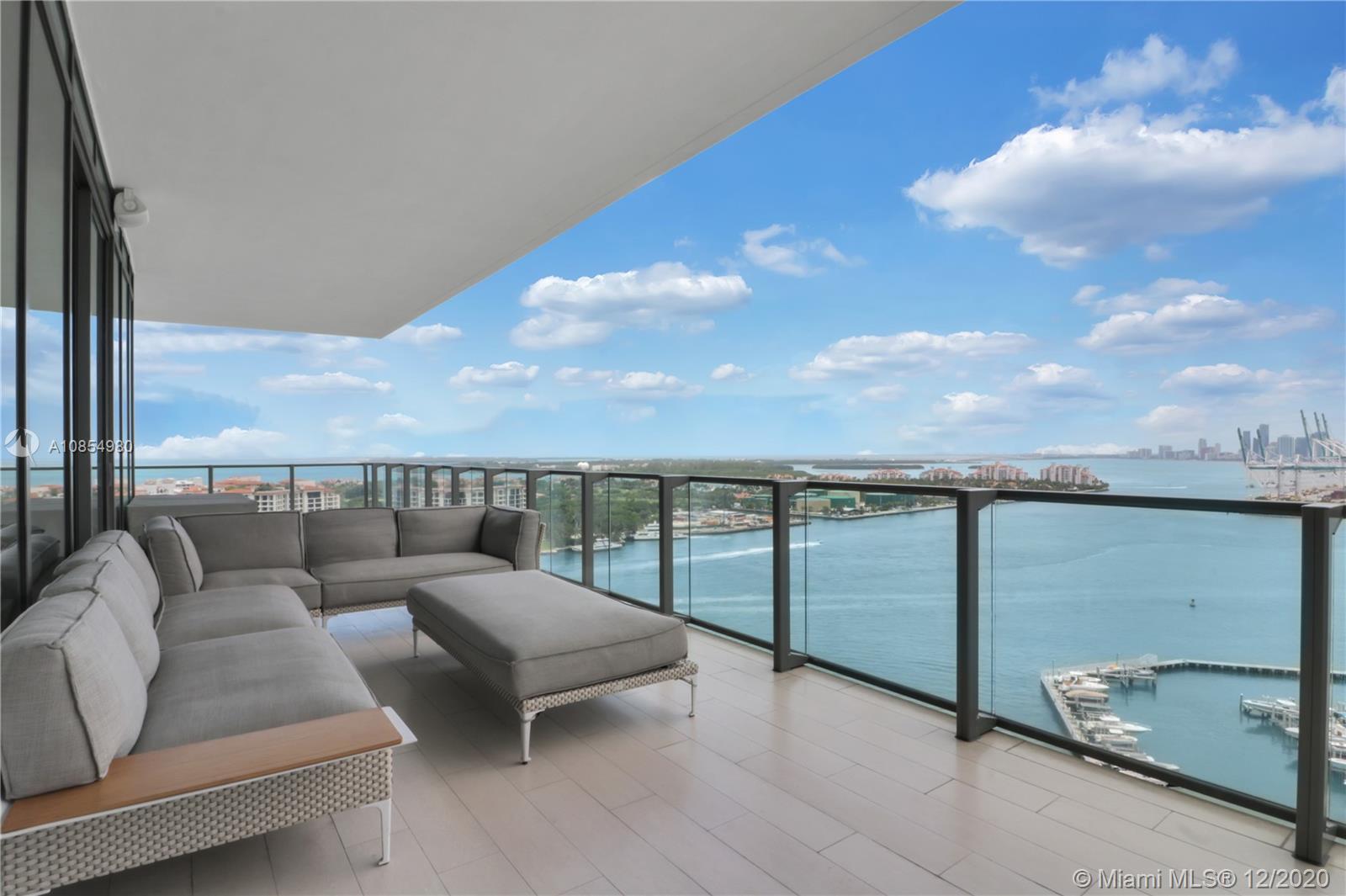 APOGEE CONDO - Residential