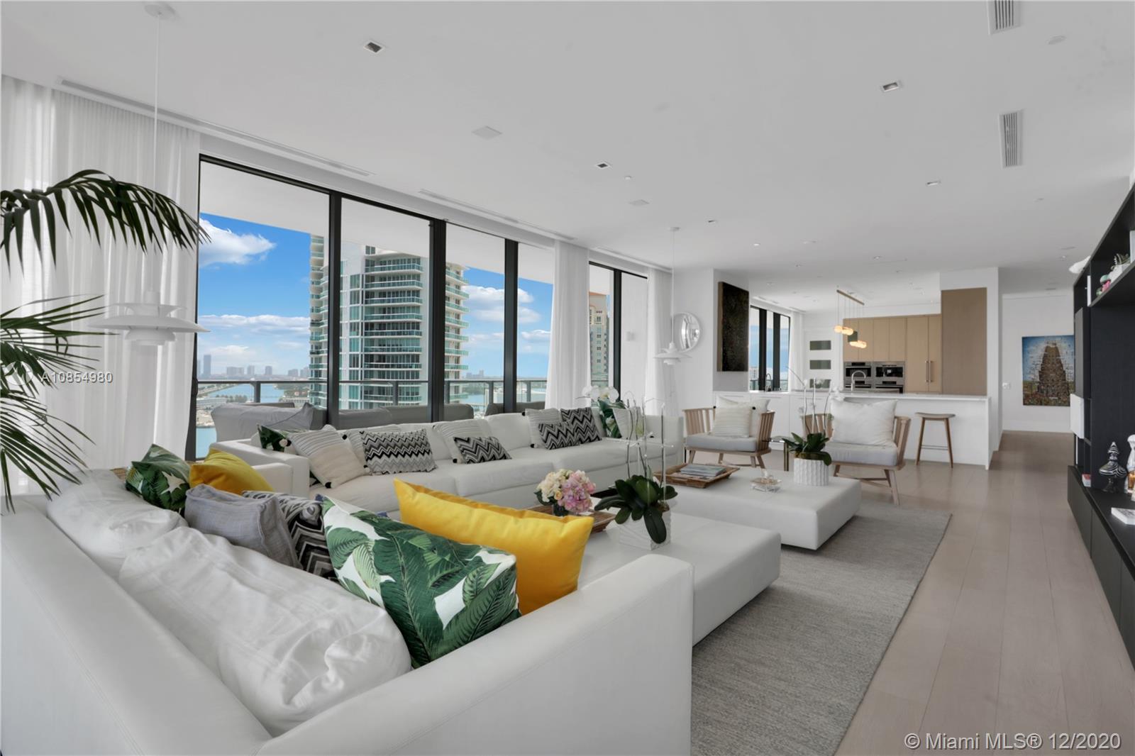 APOGEE CONDO - Residential