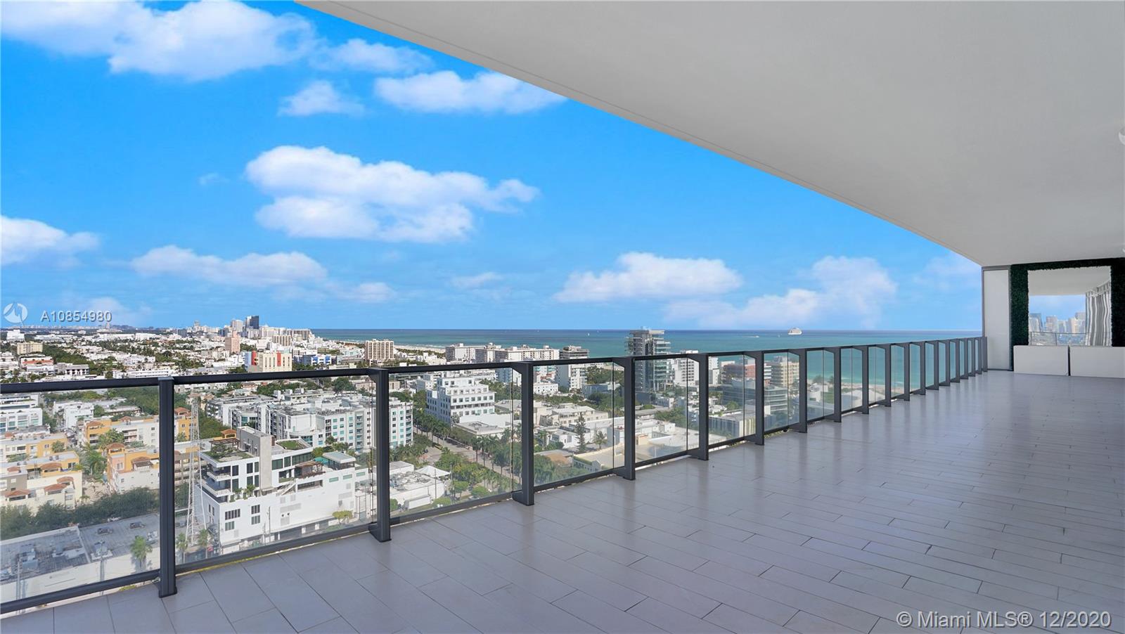 APOGEE CONDO - Residential