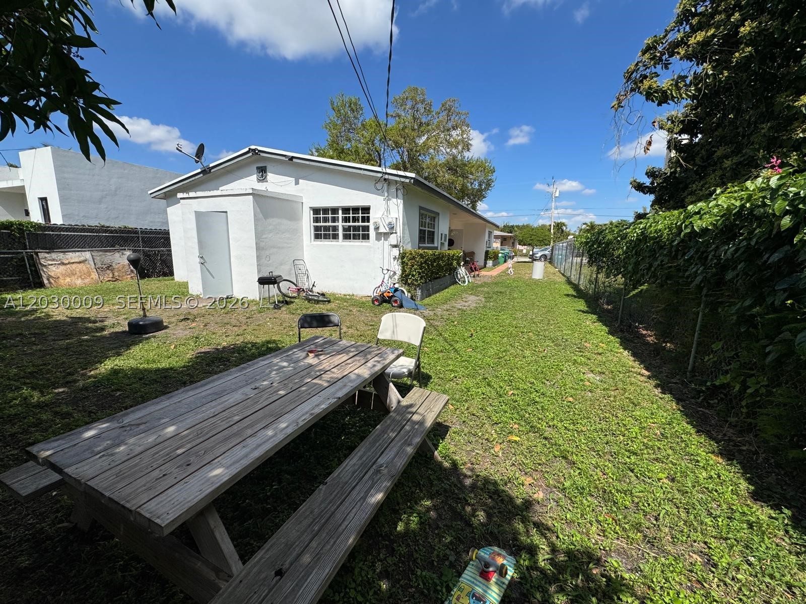 BAYVIEW ACRES - Residential Lease