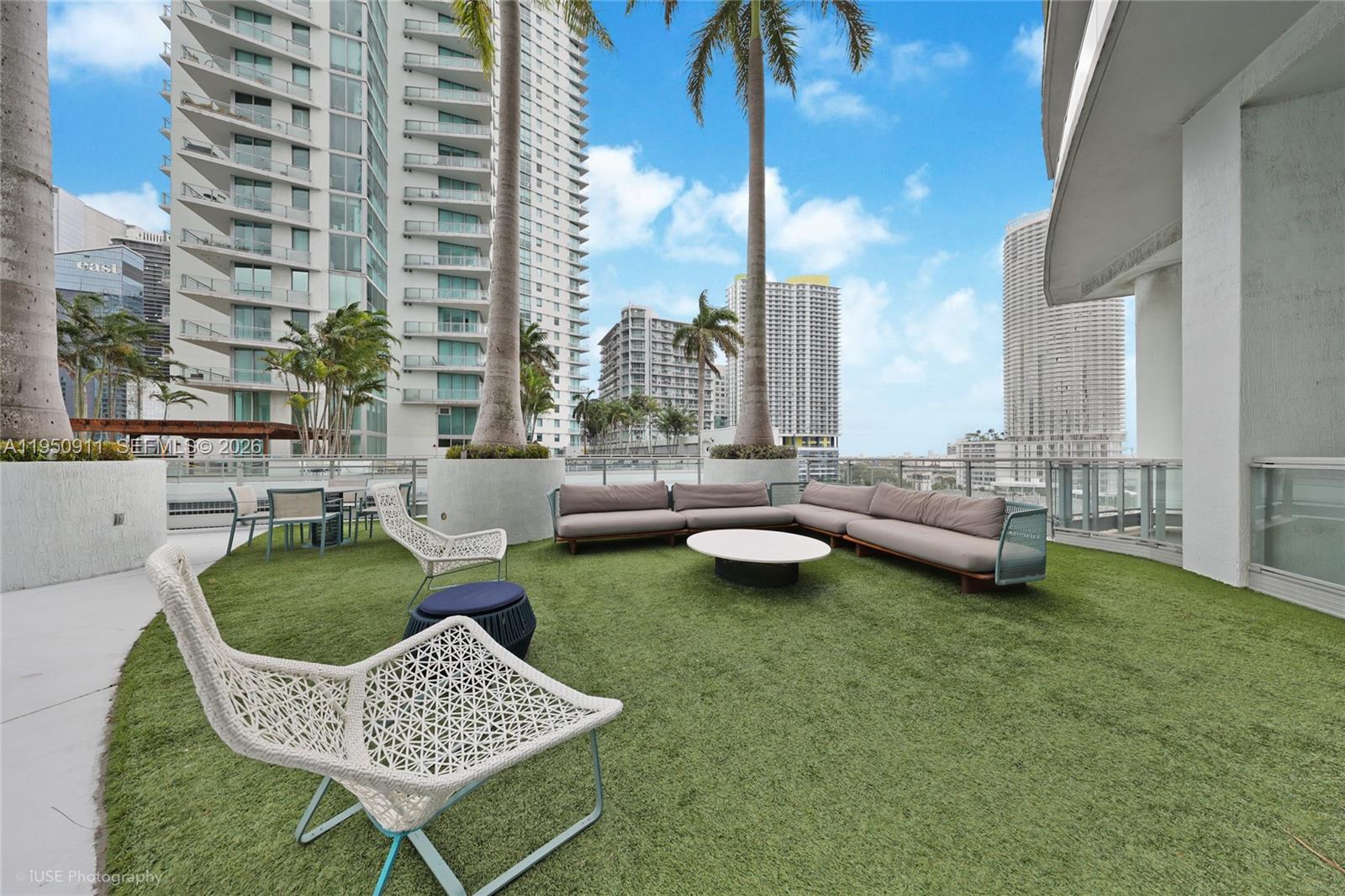 IVY CONDO - Residential