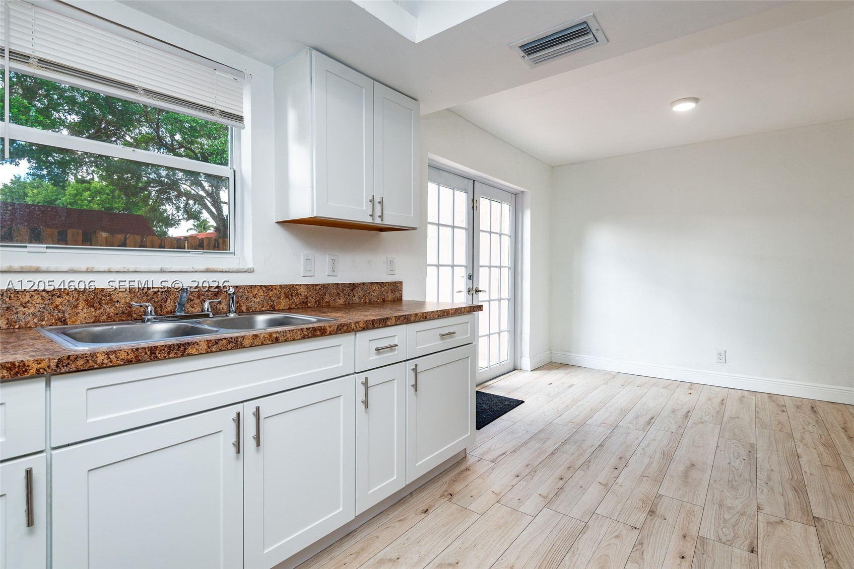 TAM OSHANTER GARDENS FAMI - Residential Lease