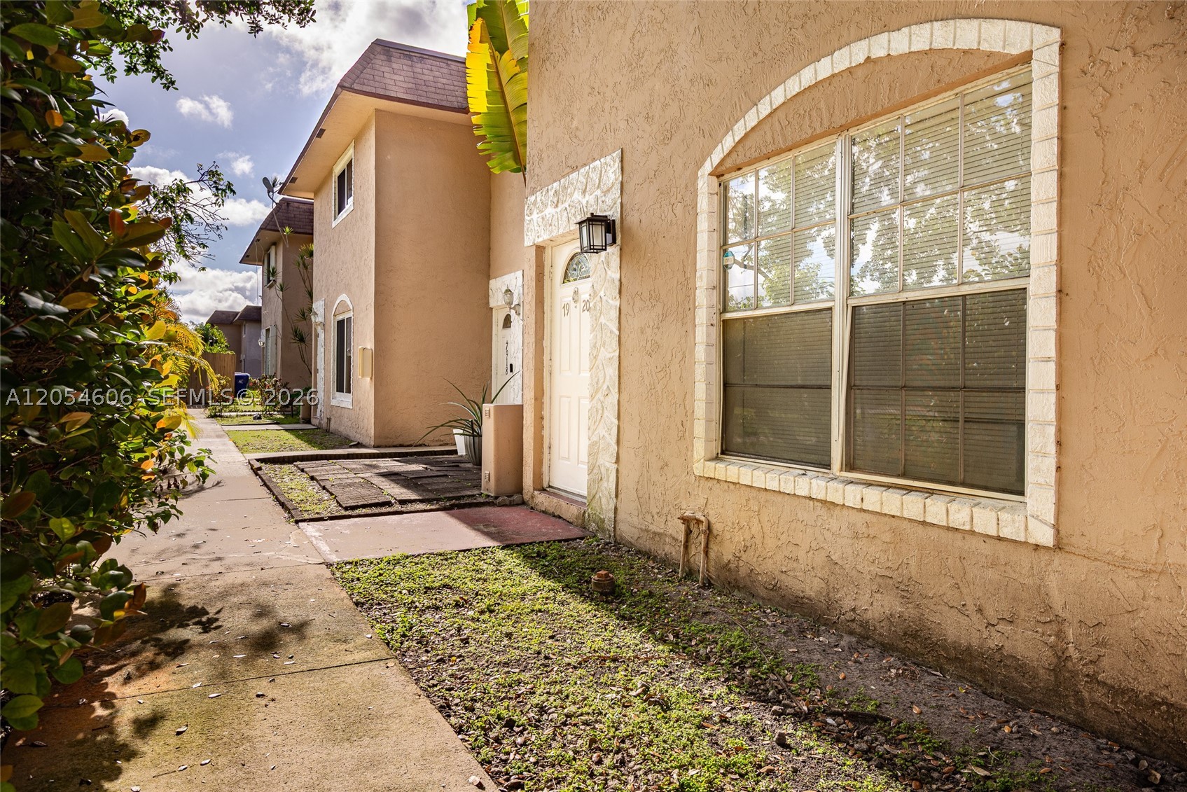 TAM OSHANTER GARDENS FAMI - Residential Lease