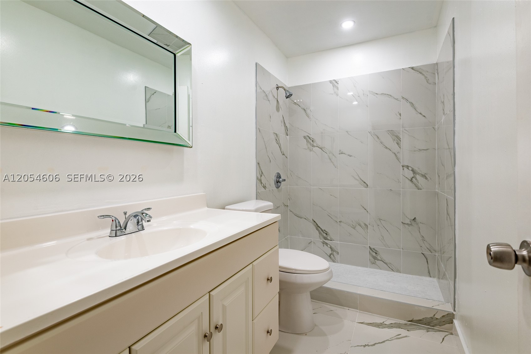 TAM OSHANTER GARDENS FAMI - Residential Lease