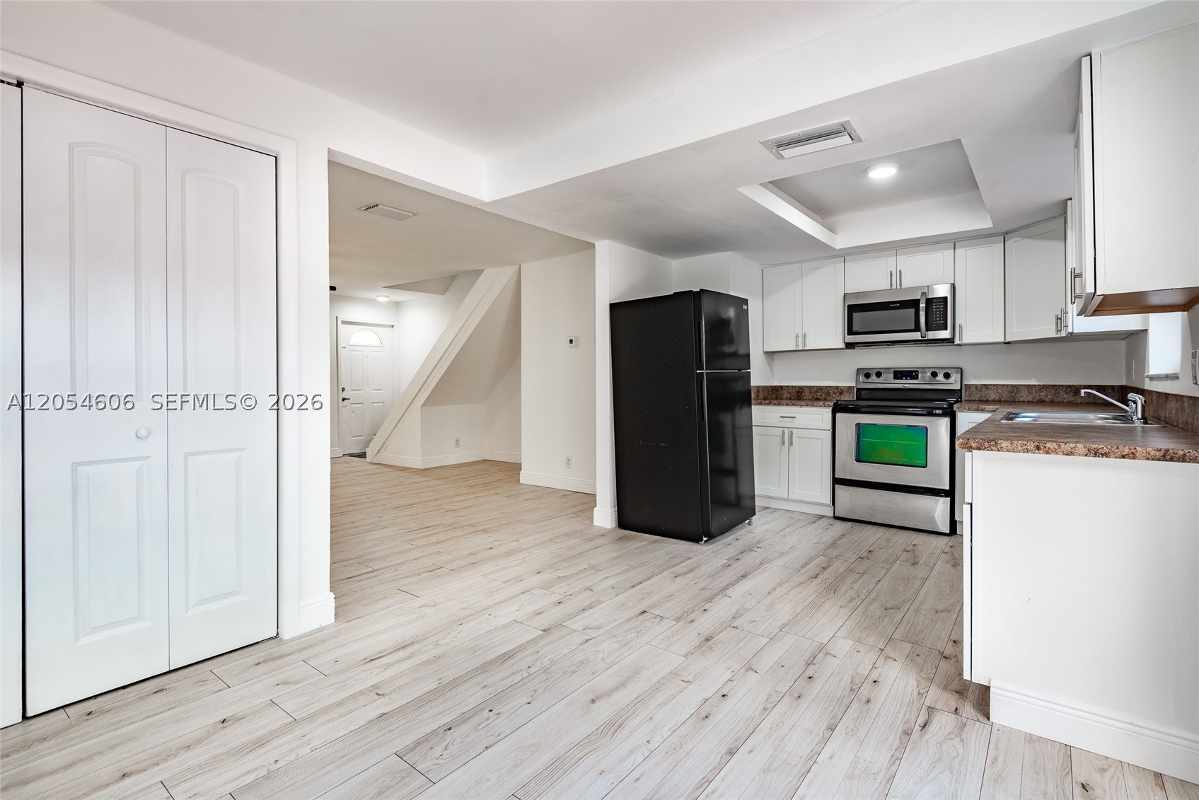 TAM OSHANTER GARDENS FAMI - Residential Lease