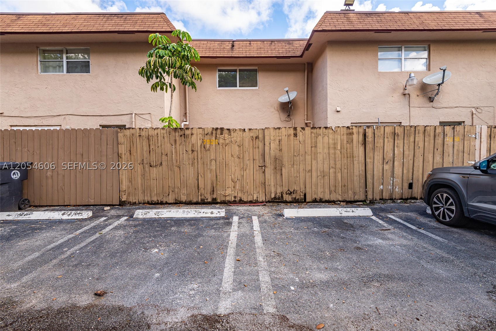 TAM OSHANTER GARDENS FAMI - Residential Lease