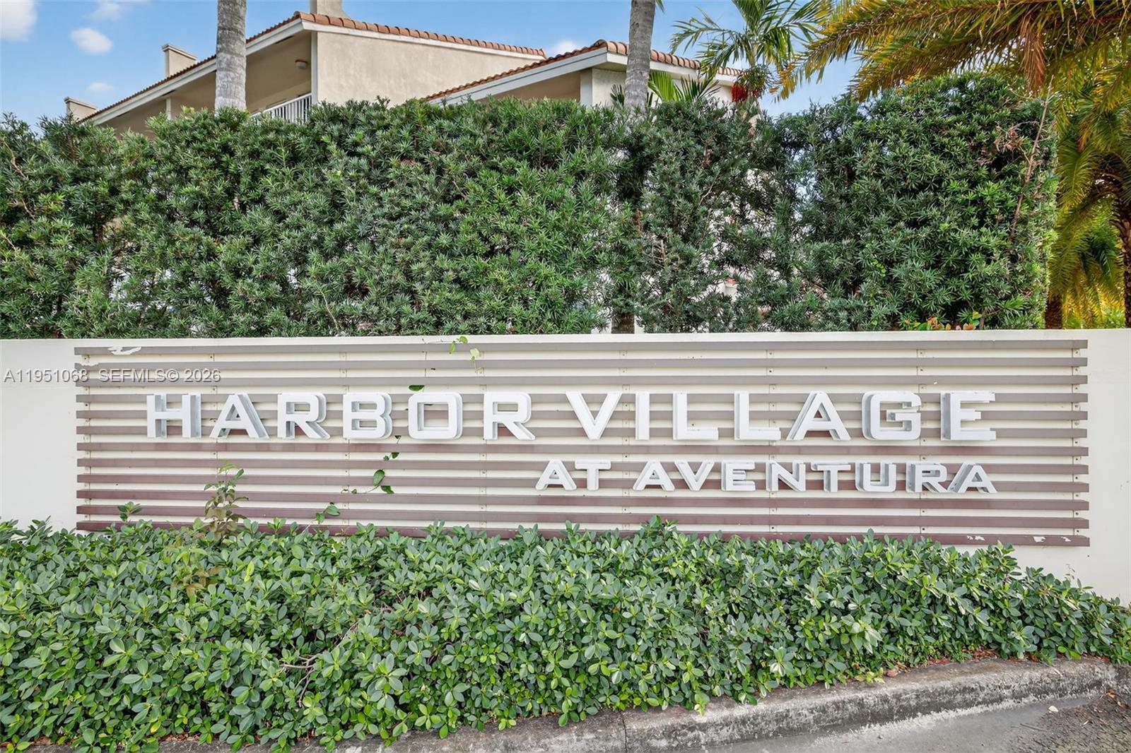 COSTAIN VILLAS HARBOR VIL - Residential