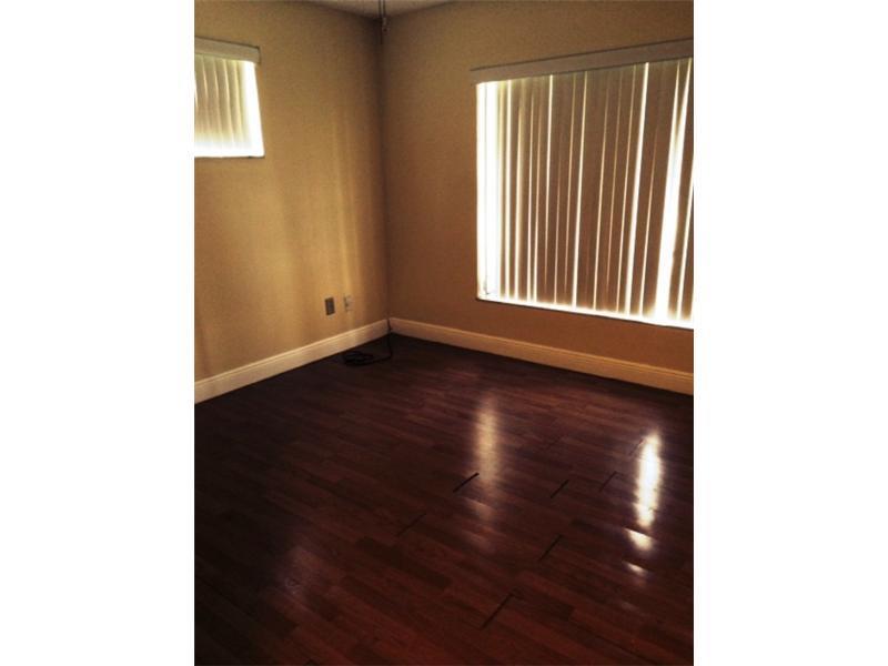 THE MEADOWS OF MIRAMAR PH - Residential Lease