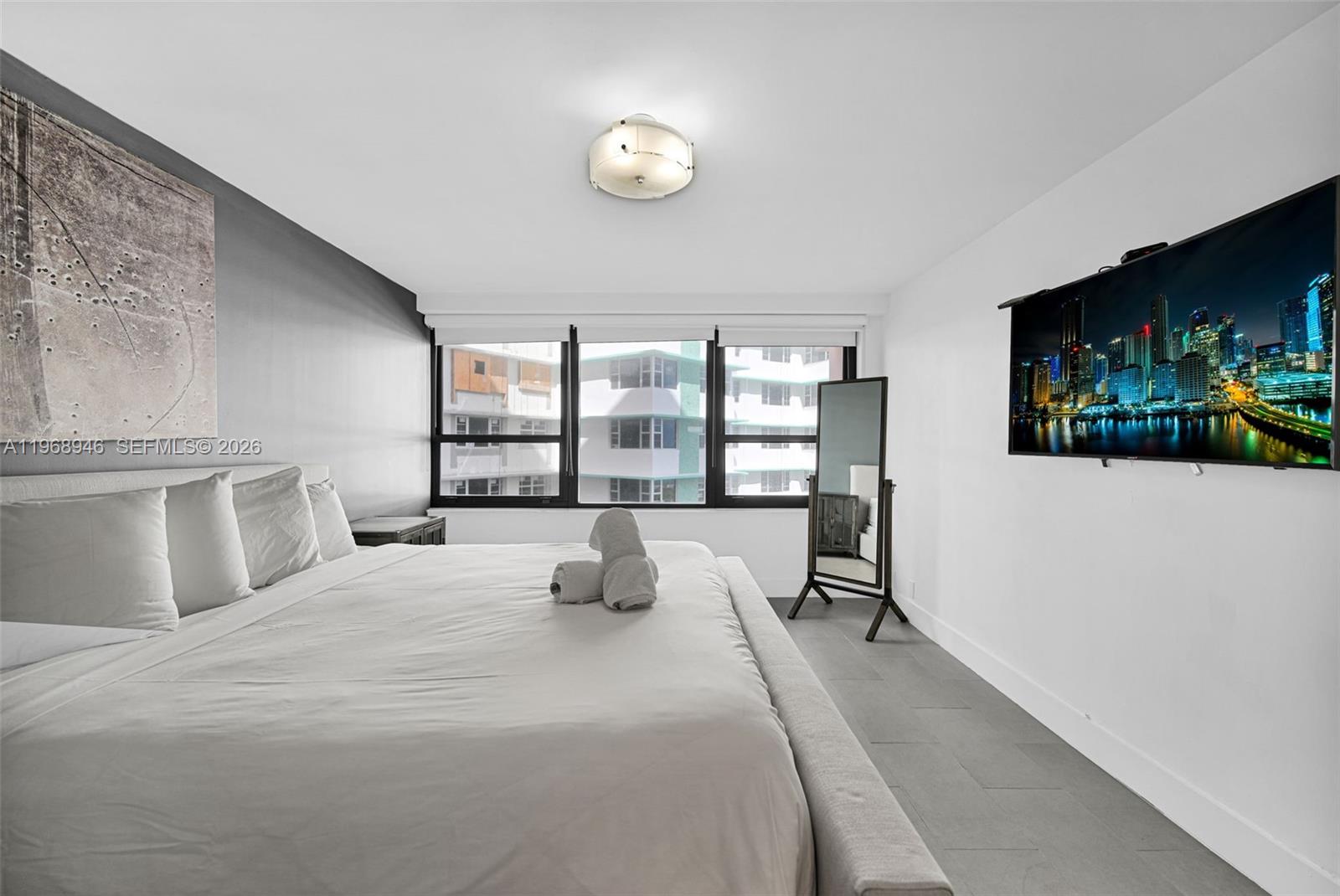 THE ALEXANDER CONDO - Residential