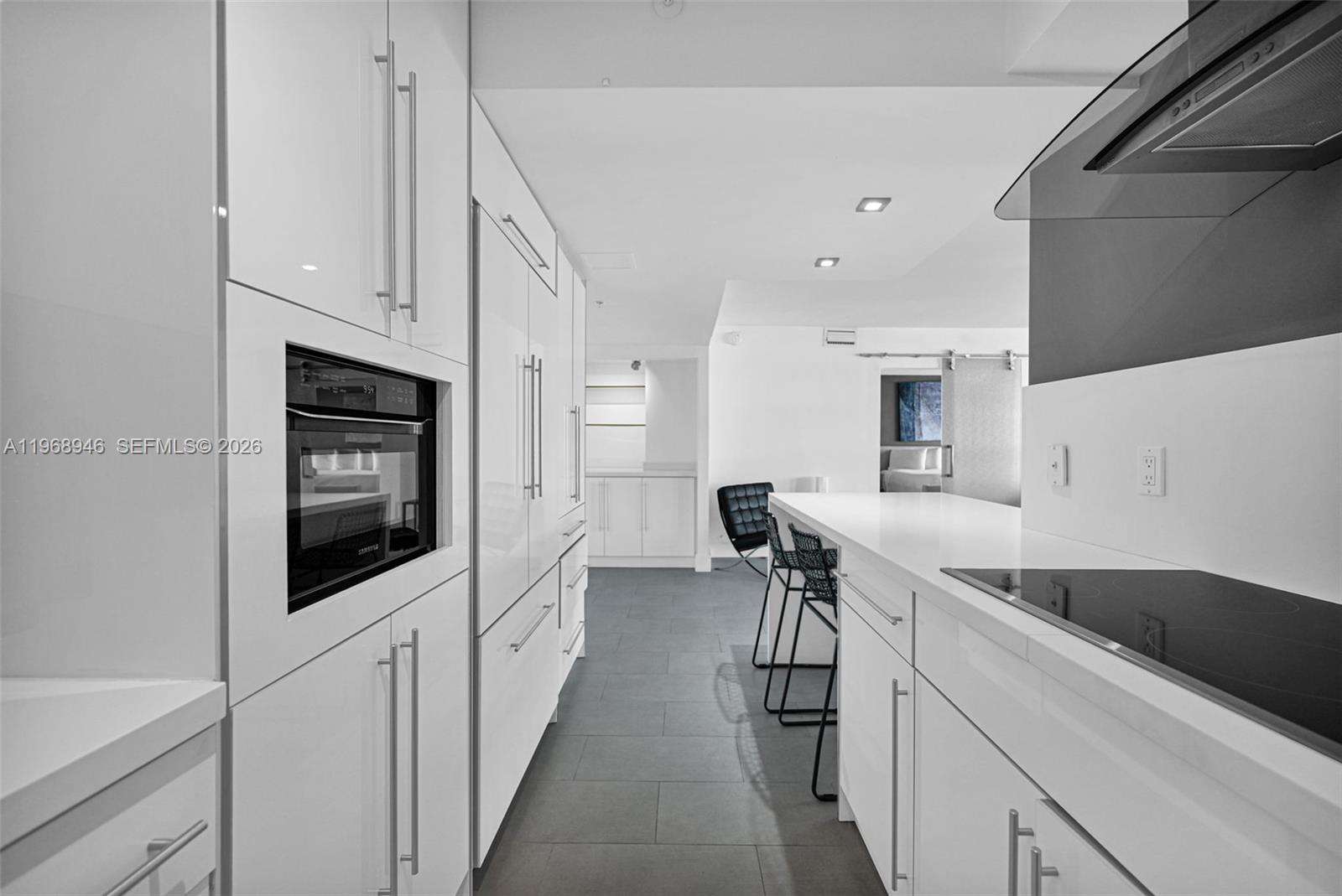 THE ALEXANDER CONDO - Residential
