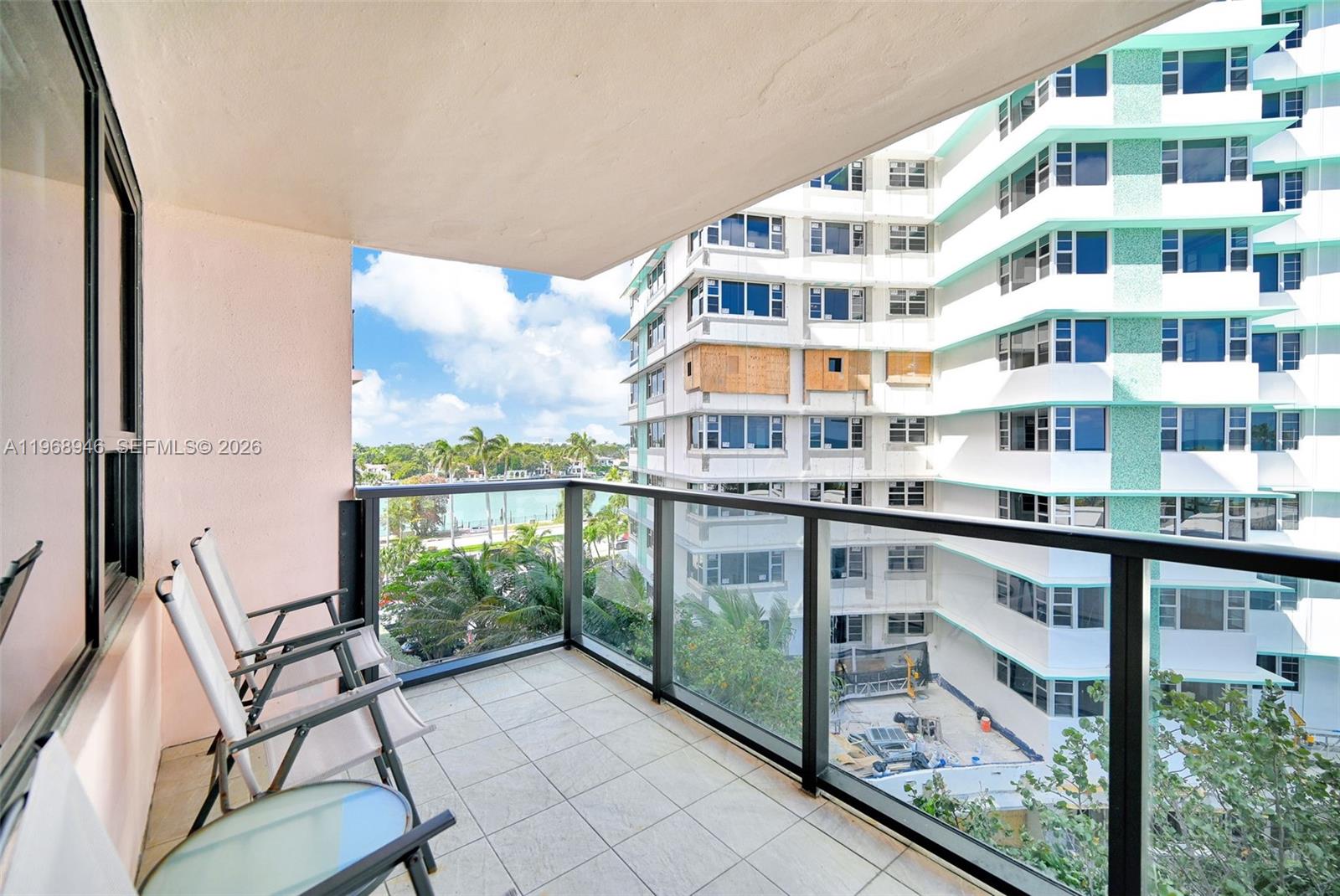 THE ALEXANDER CONDO - Residential