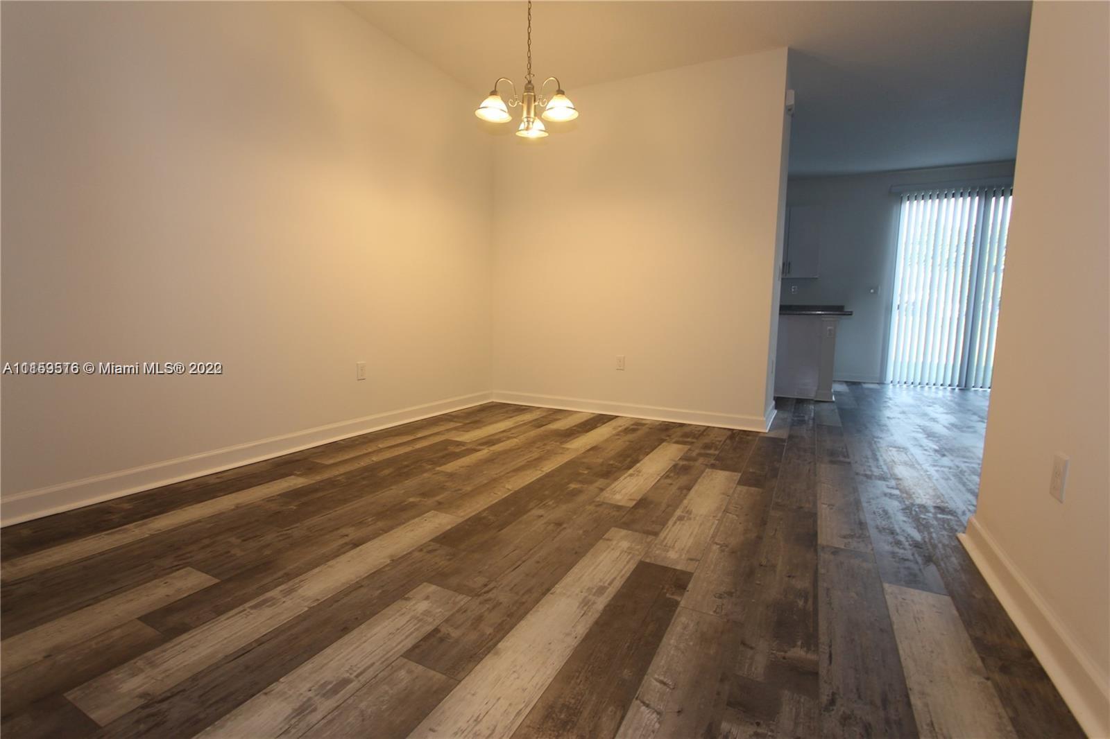 CHAMPION LAKES - Residential