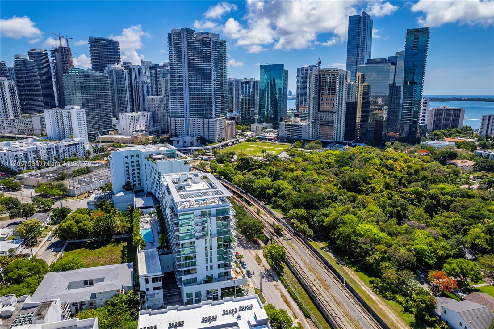 LE PARC AT BRICKELL CONDO - Residential