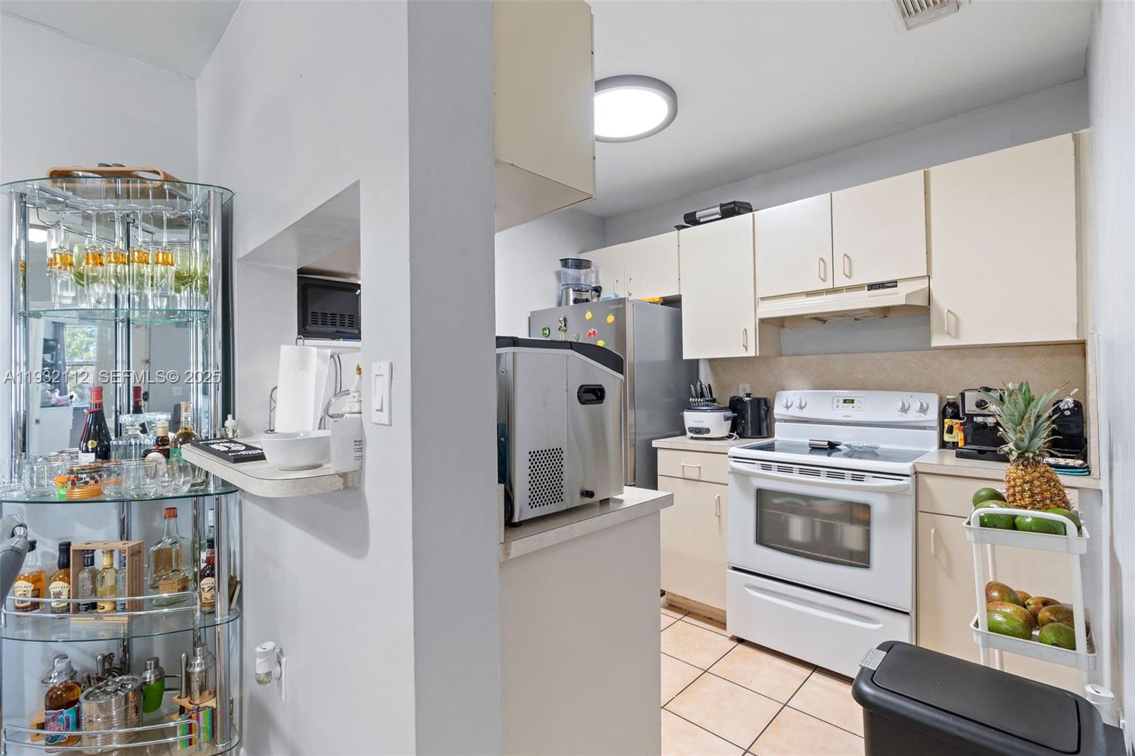 GREENTREE CONDO II - Residential Lease