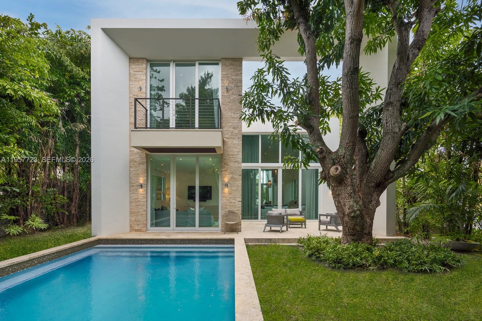 SURPRISE LAKE - Residential