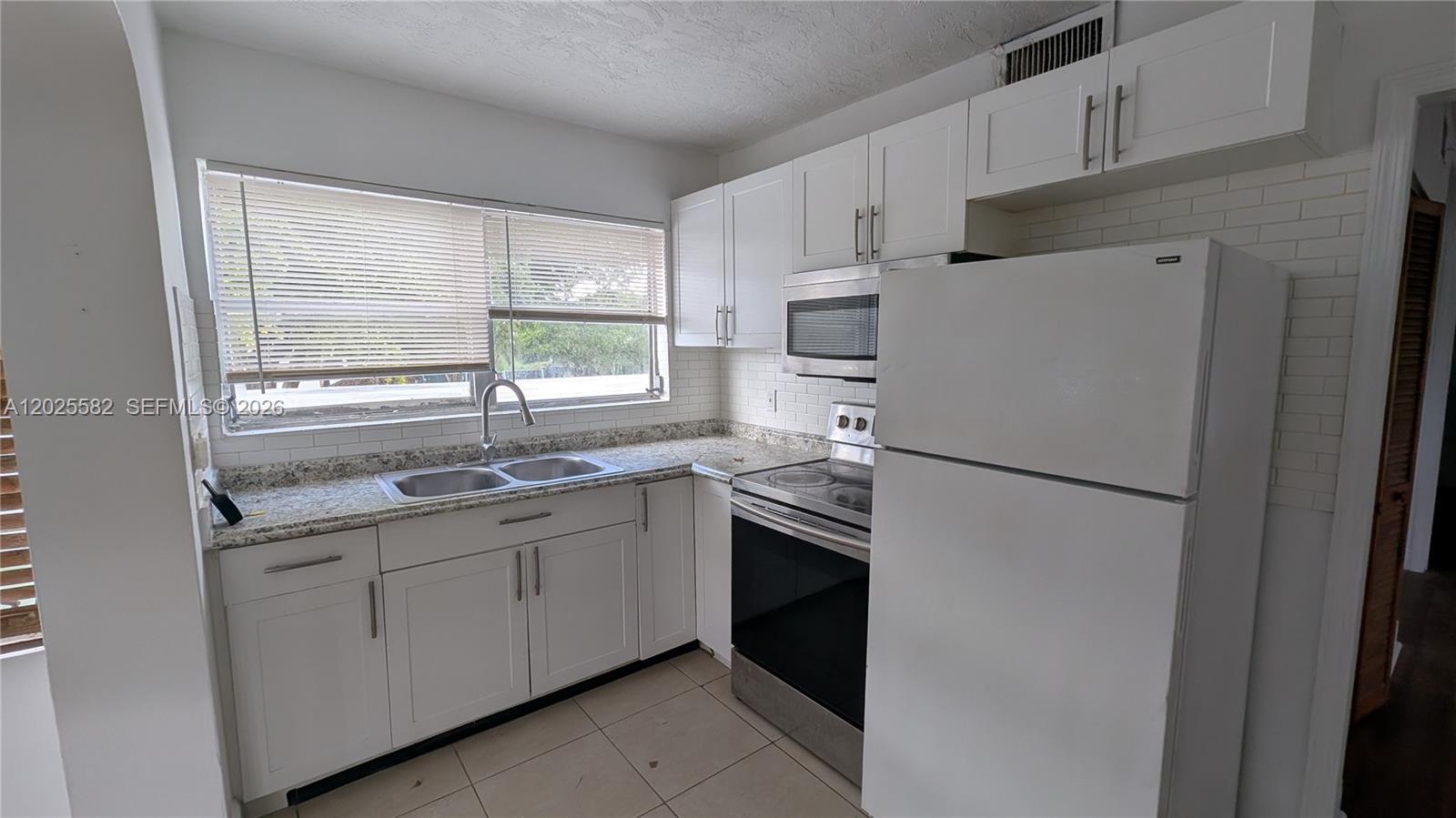 ATLANTIC SHORES DIXIE HIG - Residential Lease