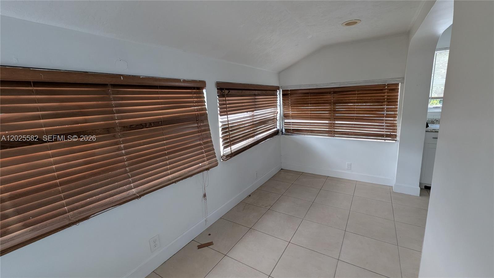 ATLANTIC SHORES DIXIE HIG - Residential Lease