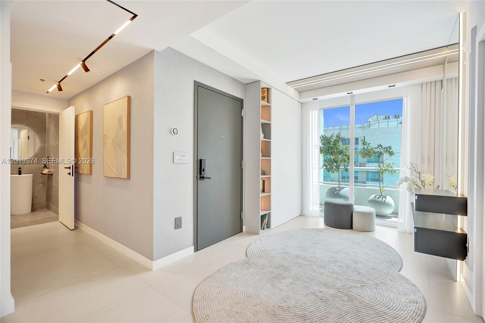 BAY HARBOUR ISLAND - Residential