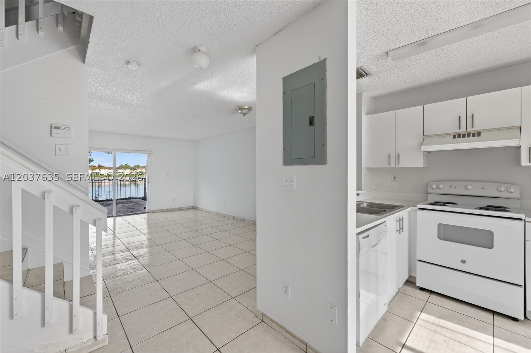 WEITZER SERENA LAKES TOWN - Residential