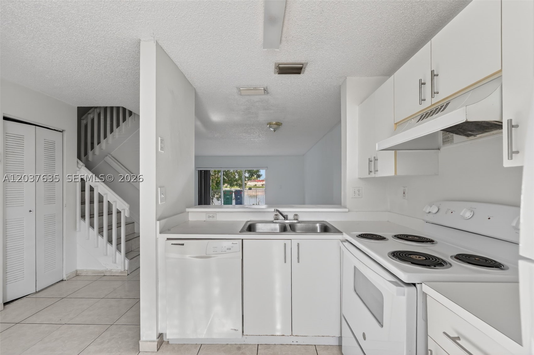 WEITZER SERENA LAKES TOWN - Residential