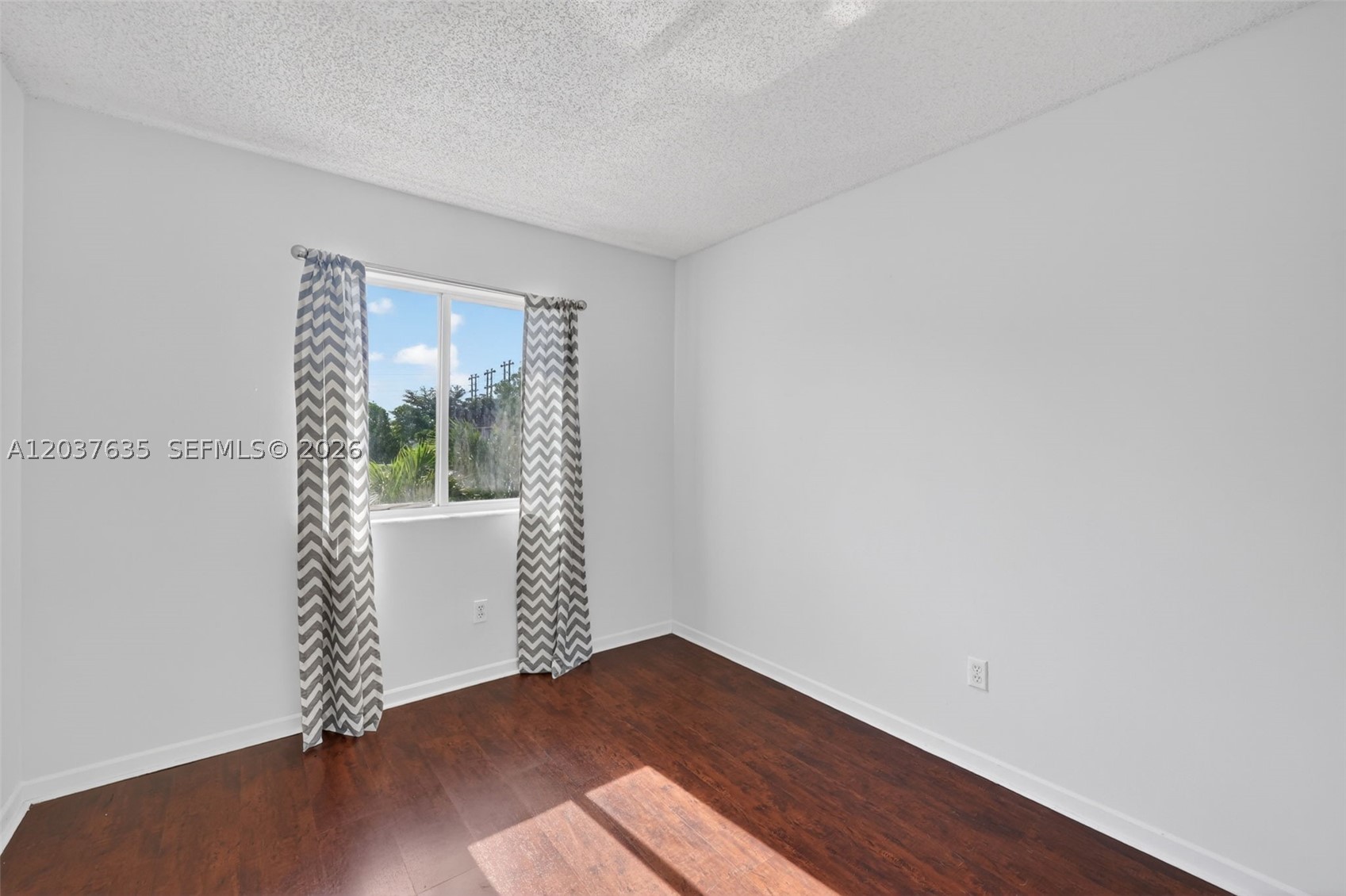 WEITZER SERENA LAKES TOWN - Residential