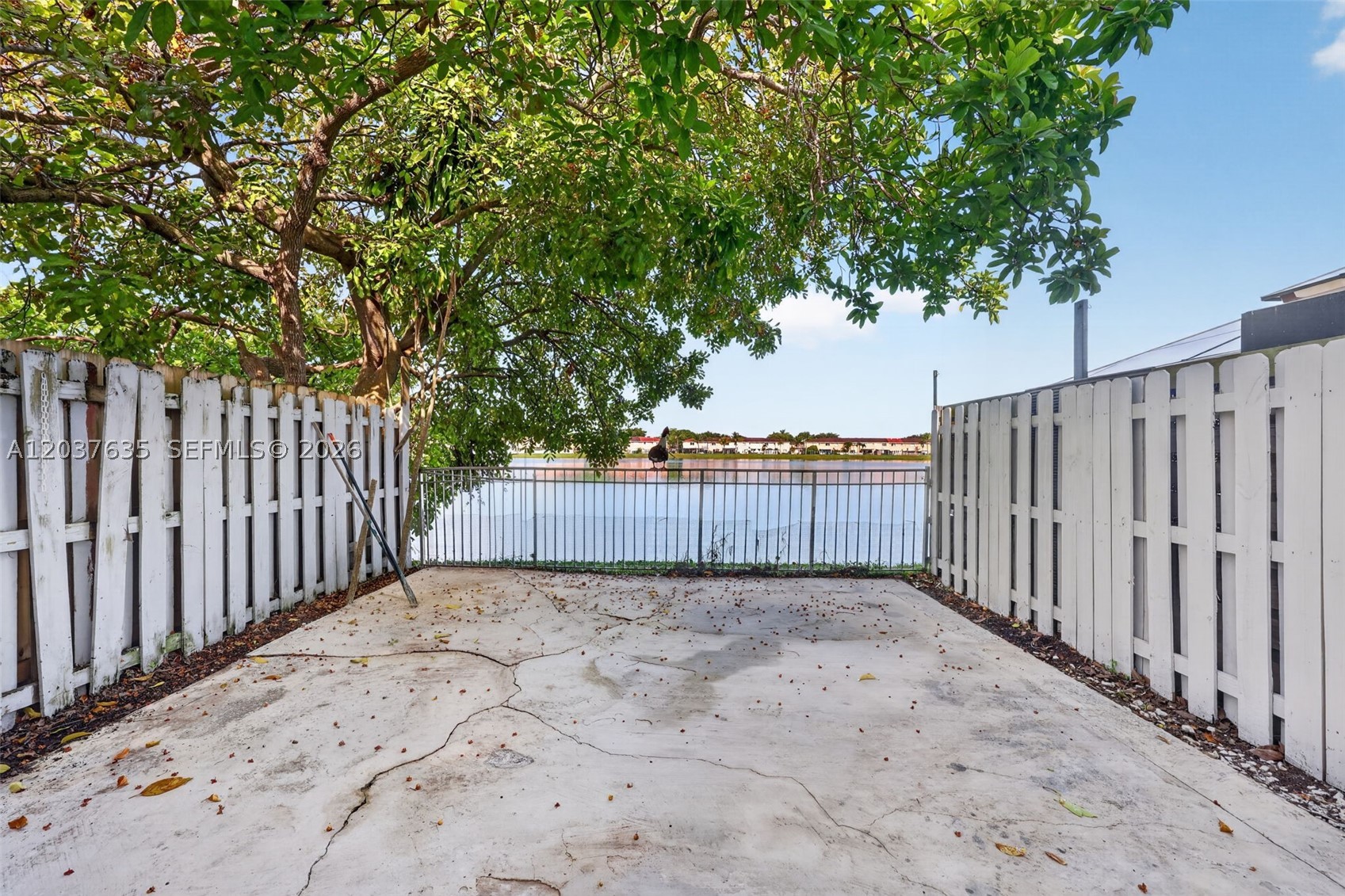 WEITZER SERENA LAKES TOWN - Residential