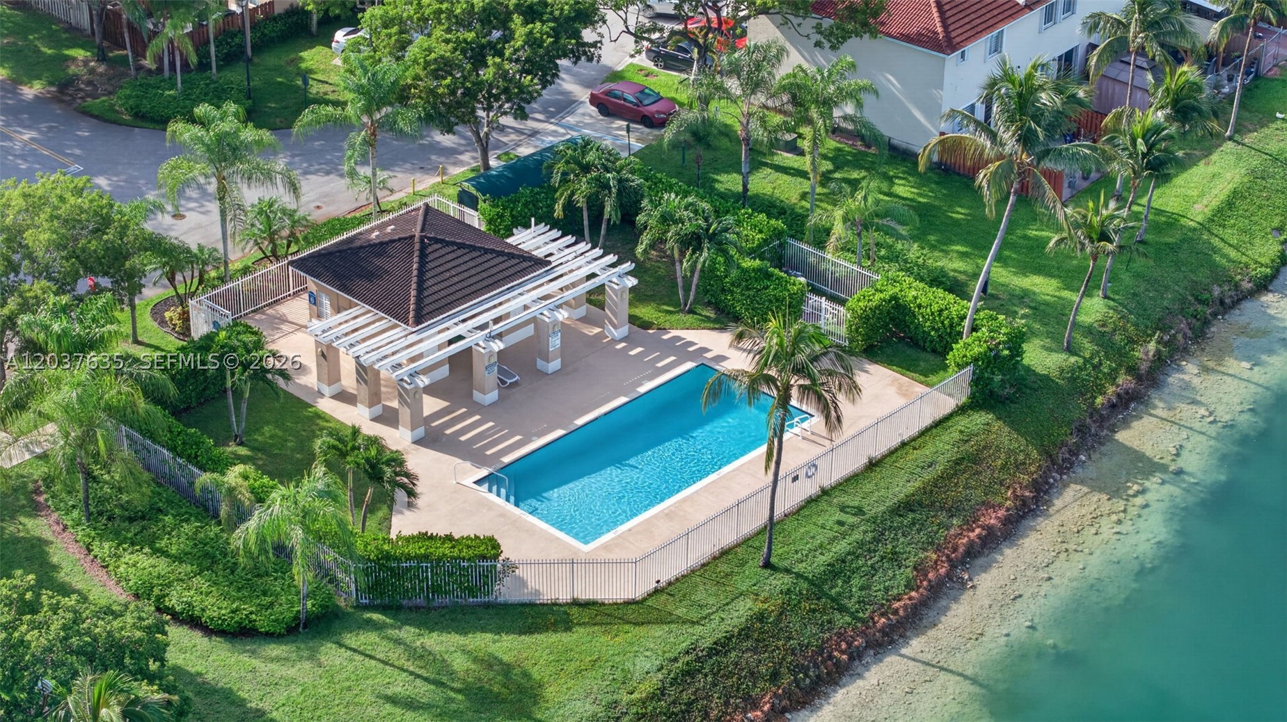 WEITZER SERENA LAKES TOWN - Residential