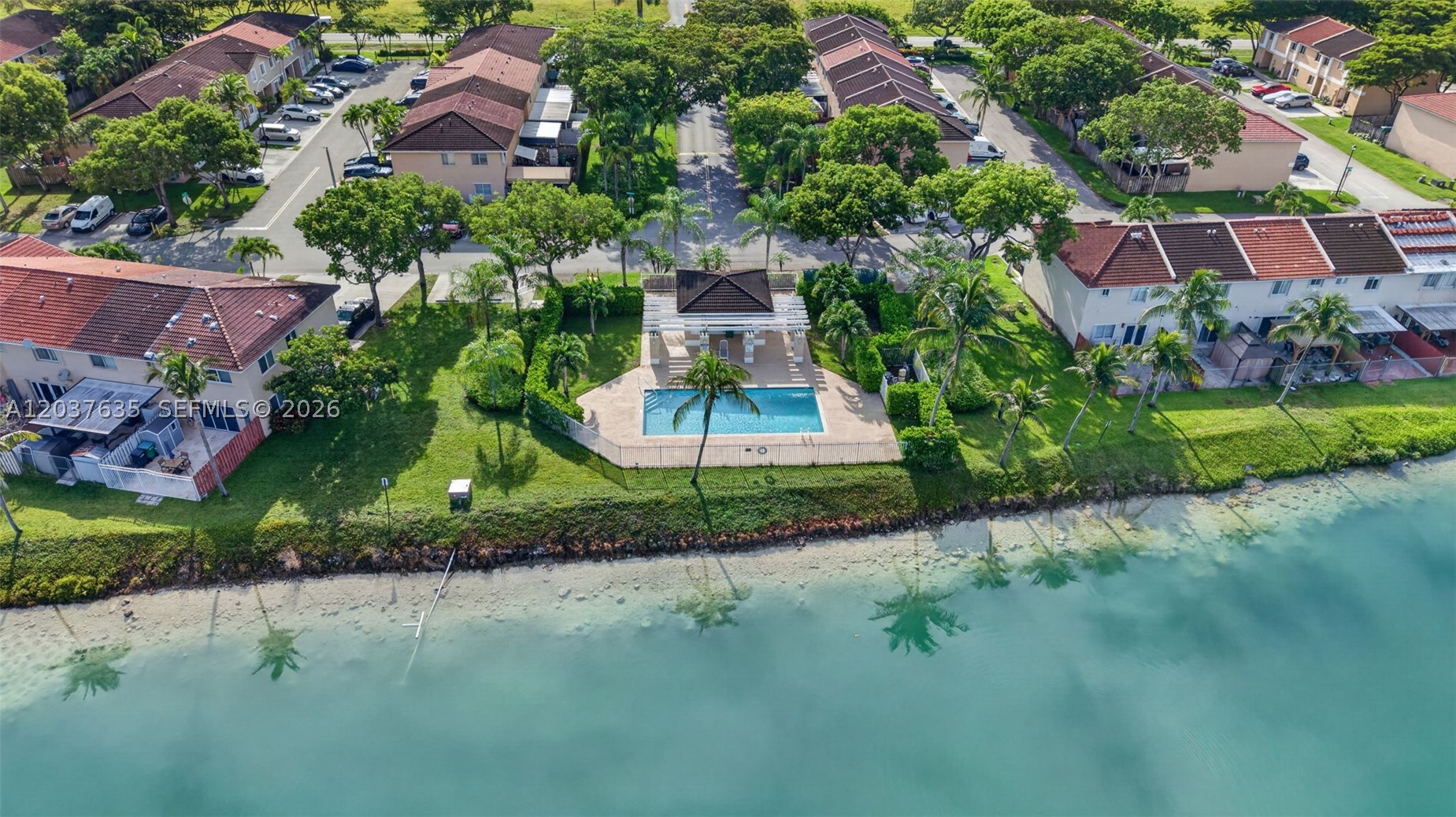 WEITZER SERENA LAKES TOWN - Residential