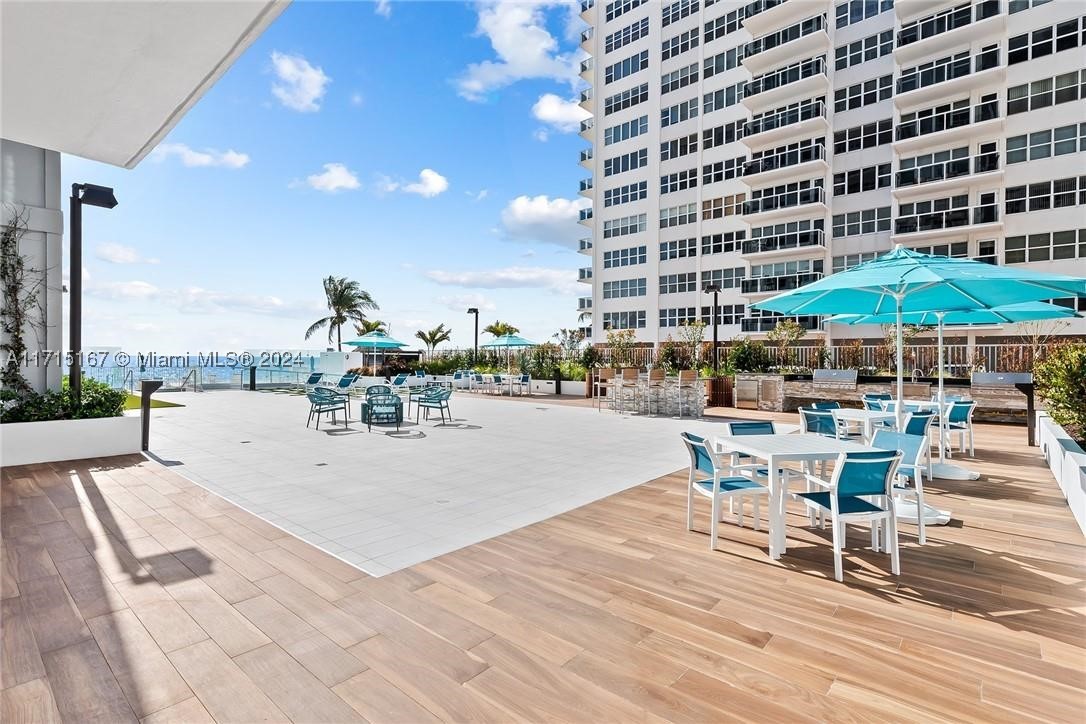 REGENCY TOWER SOUTH CONDO - Residential