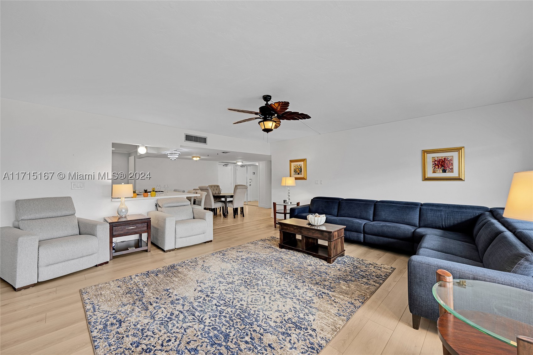 REGENCY TOWER SOUTH CONDO - Residential