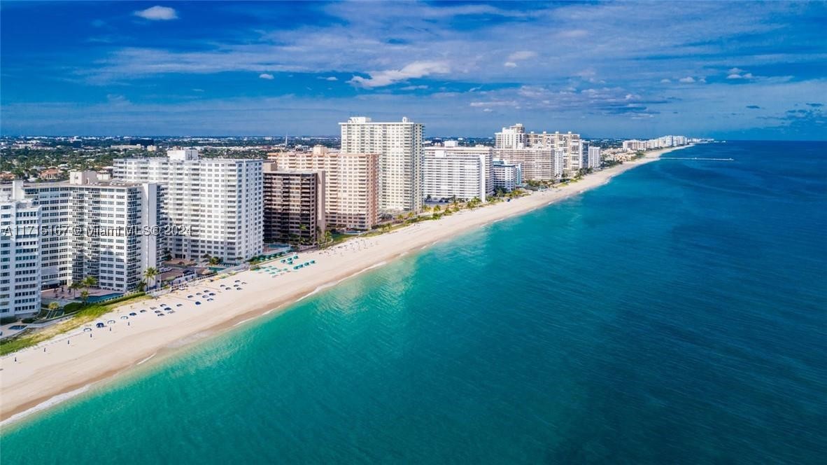 REGENCY TOWER SOUTH CONDO - Residential