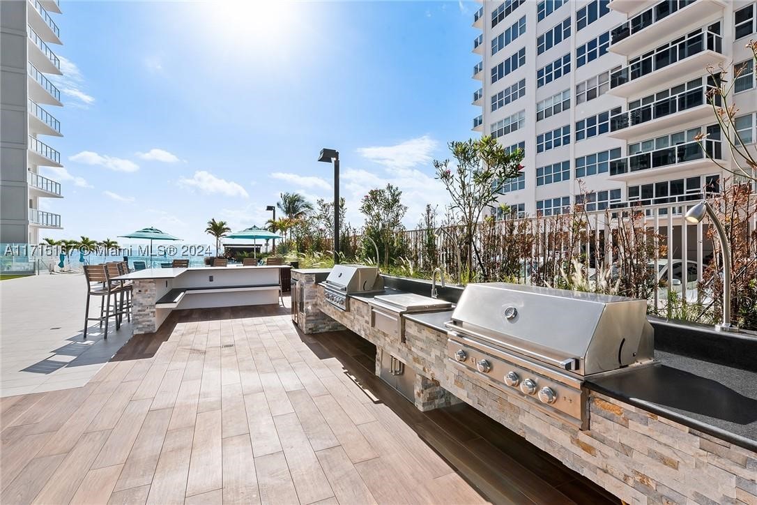 REGENCY TOWER SOUTH CONDO - Residential