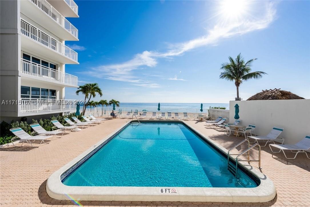 REGENCY TOWER SOUTH CONDO - Residential