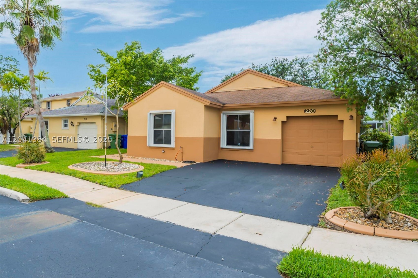 CHAPEL TRAIL REPLAT - Residential
