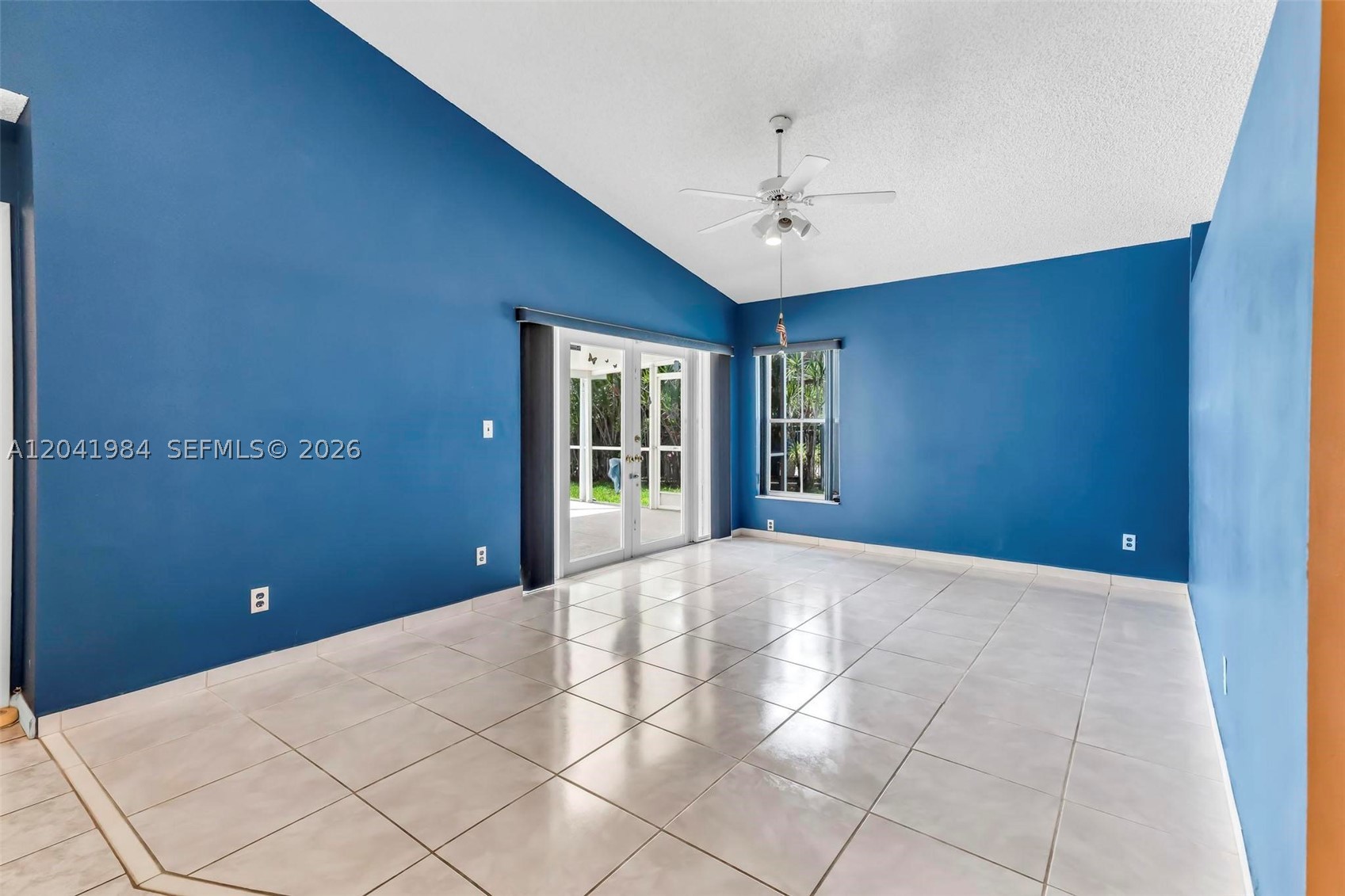 CHAPEL TRAIL REPLAT - Residential