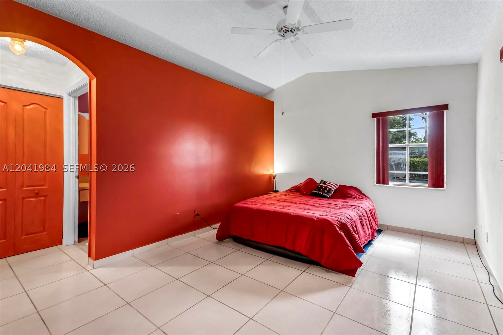 CHAPEL TRAIL REPLAT - Residential