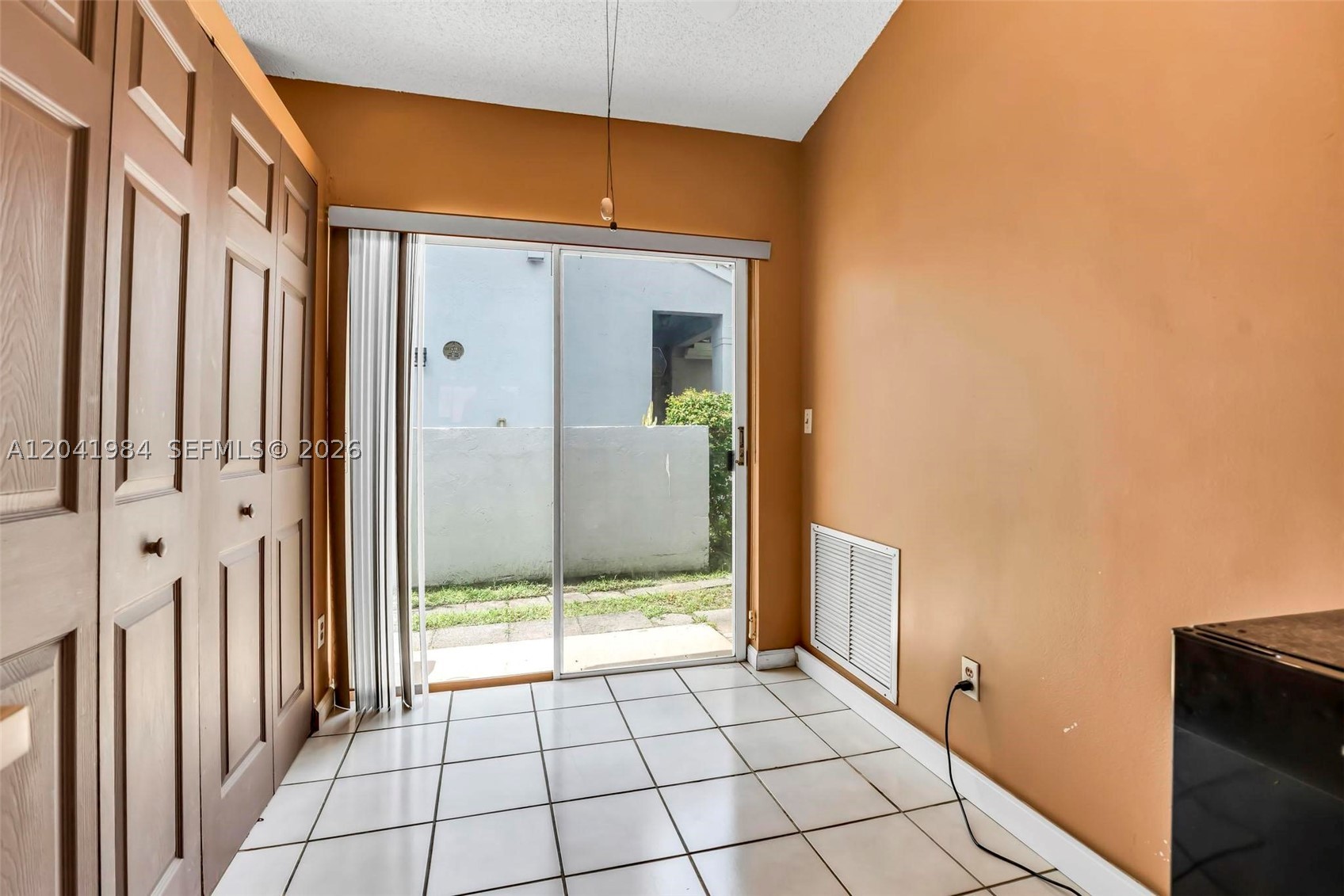 CHAPEL TRAIL REPLAT - Residential