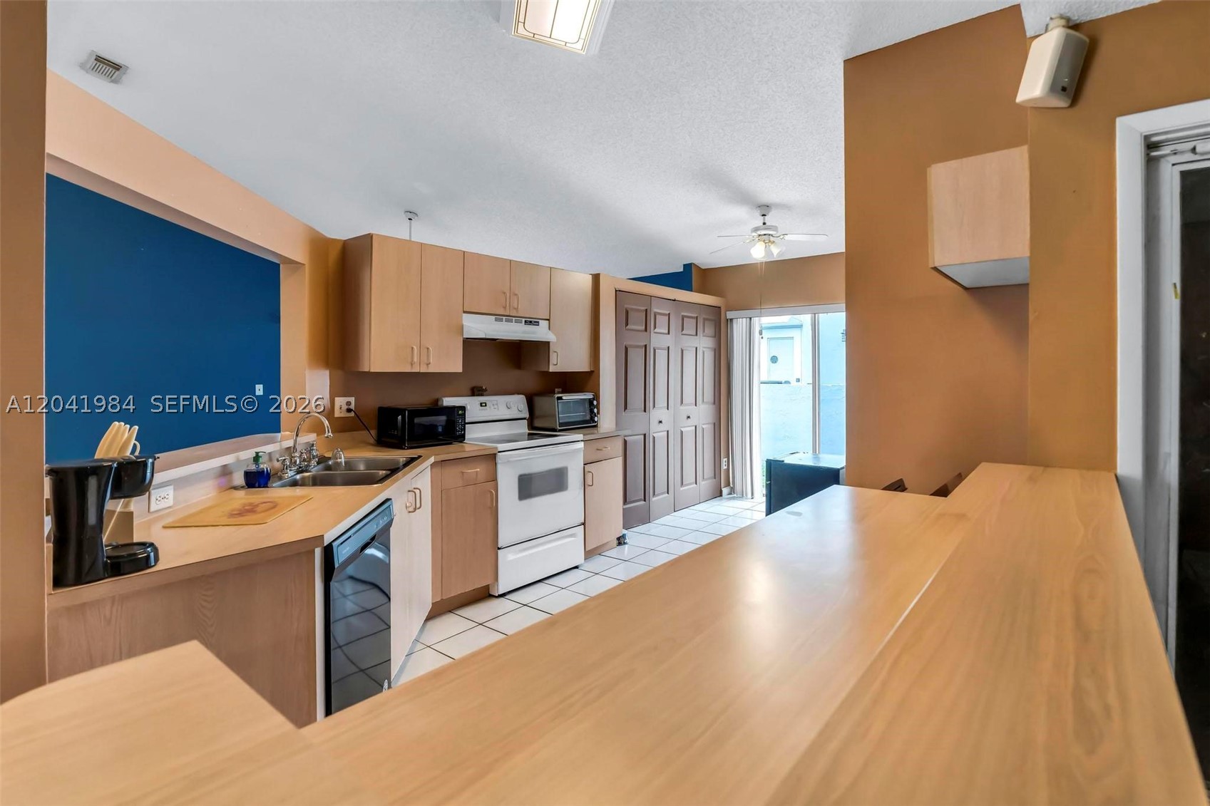 CHAPEL TRAIL REPLAT - Residential