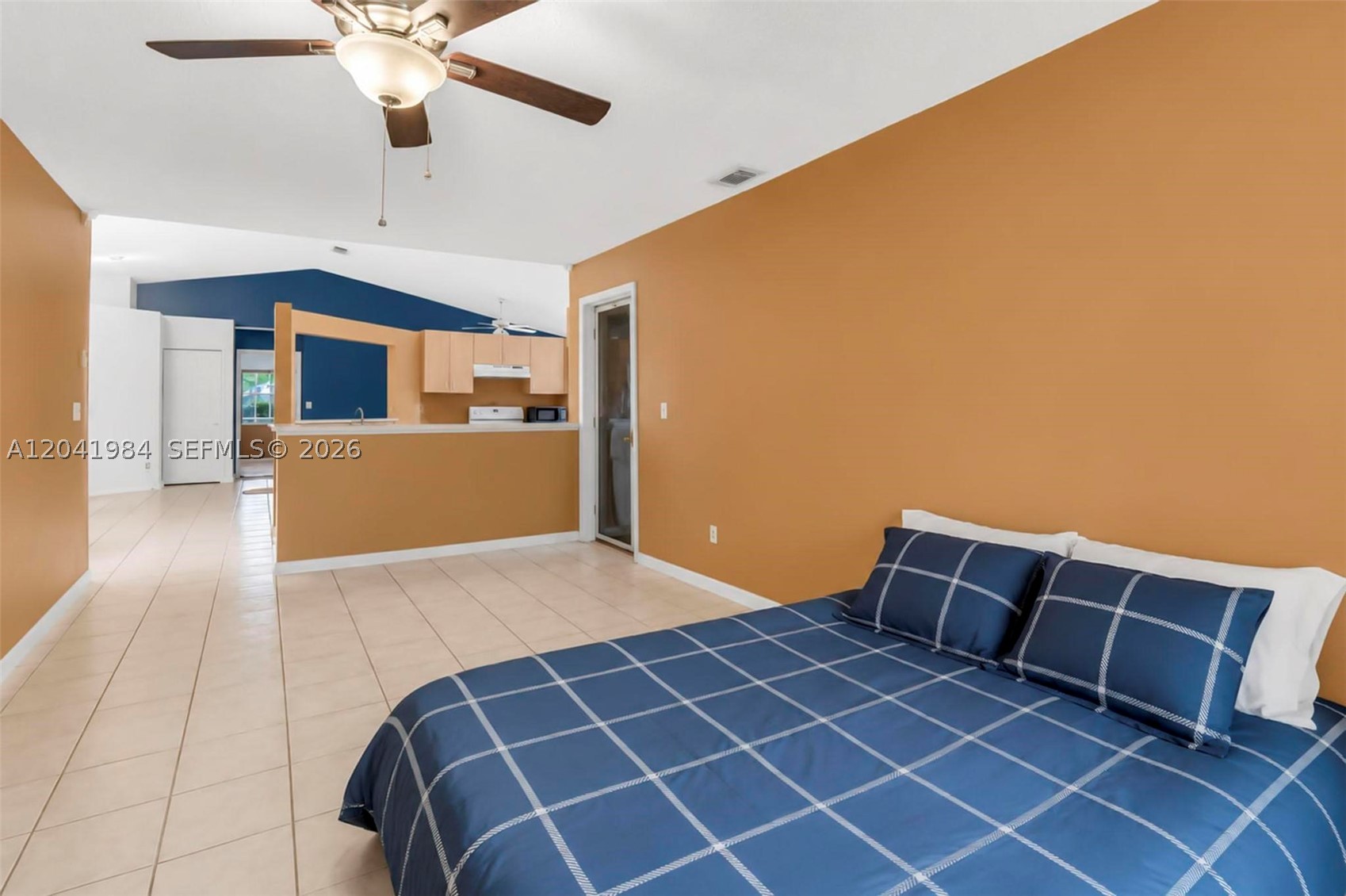 CHAPEL TRAIL REPLAT - Residential